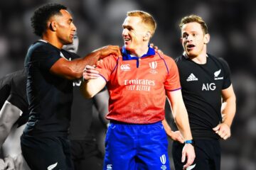 The RAREST Referee & Player Interaction in Rugby!