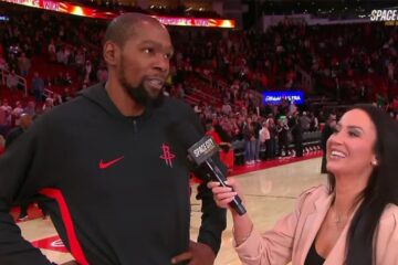 Kevin Durant reacts to becoming 8th player to score 31,000 career points | NBA on ESPN